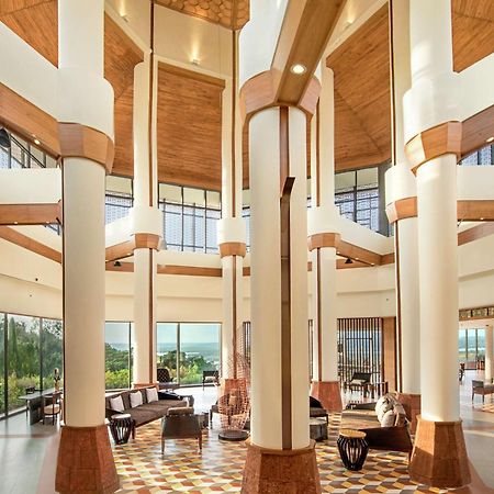 Doubletree By Hilton Goa - Panaji Otel Dış mekan fotoğraf