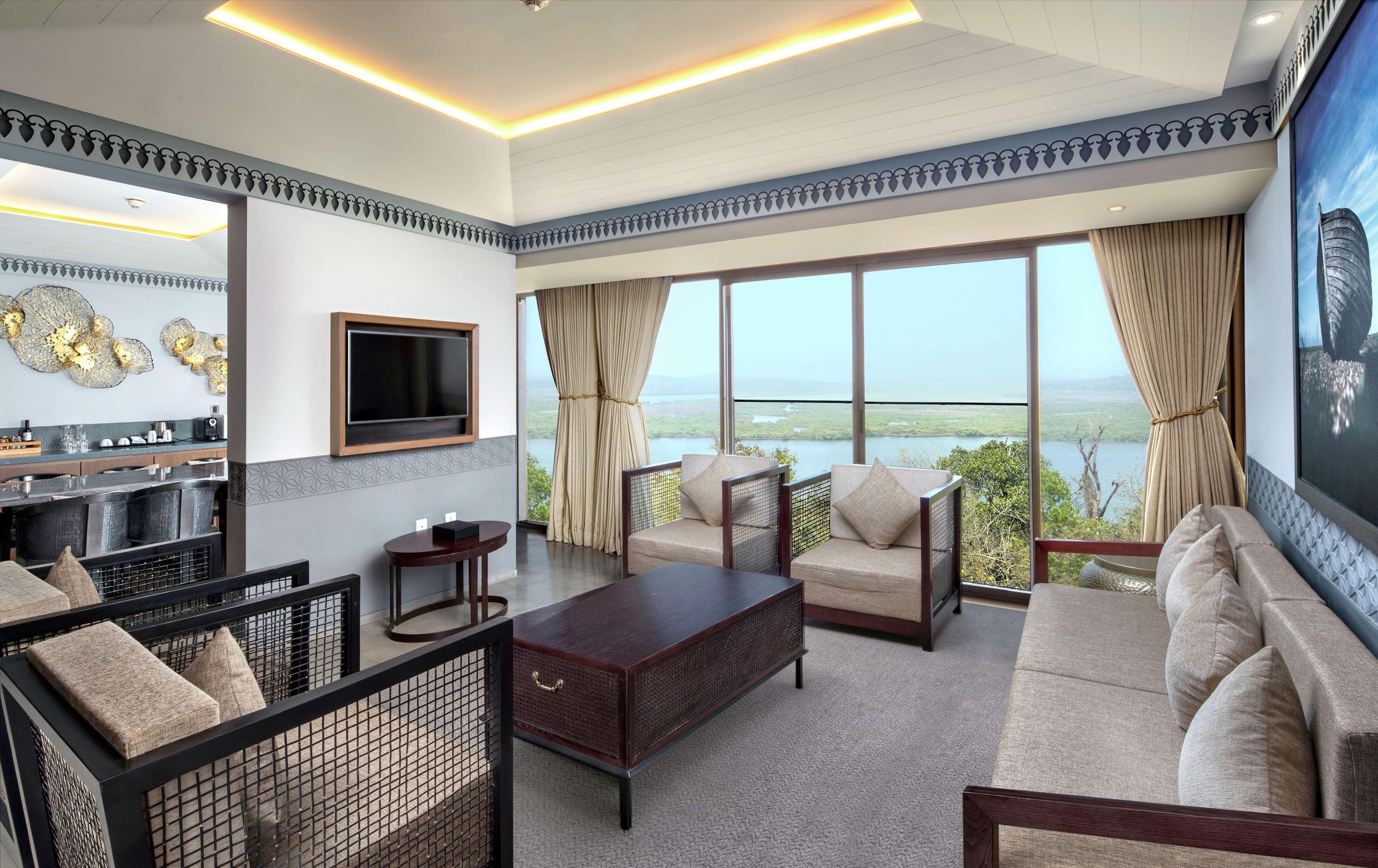 Doubletree By Hilton Goa - Panaji Otel Dış mekan fotoğraf