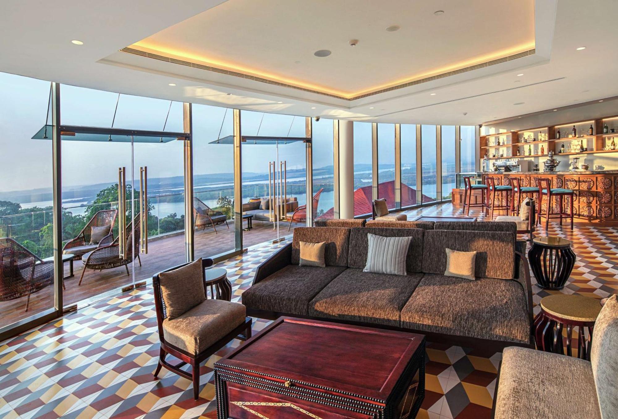 Doubletree By Hilton Goa - Panaji Otel Dış mekan fotoğraf