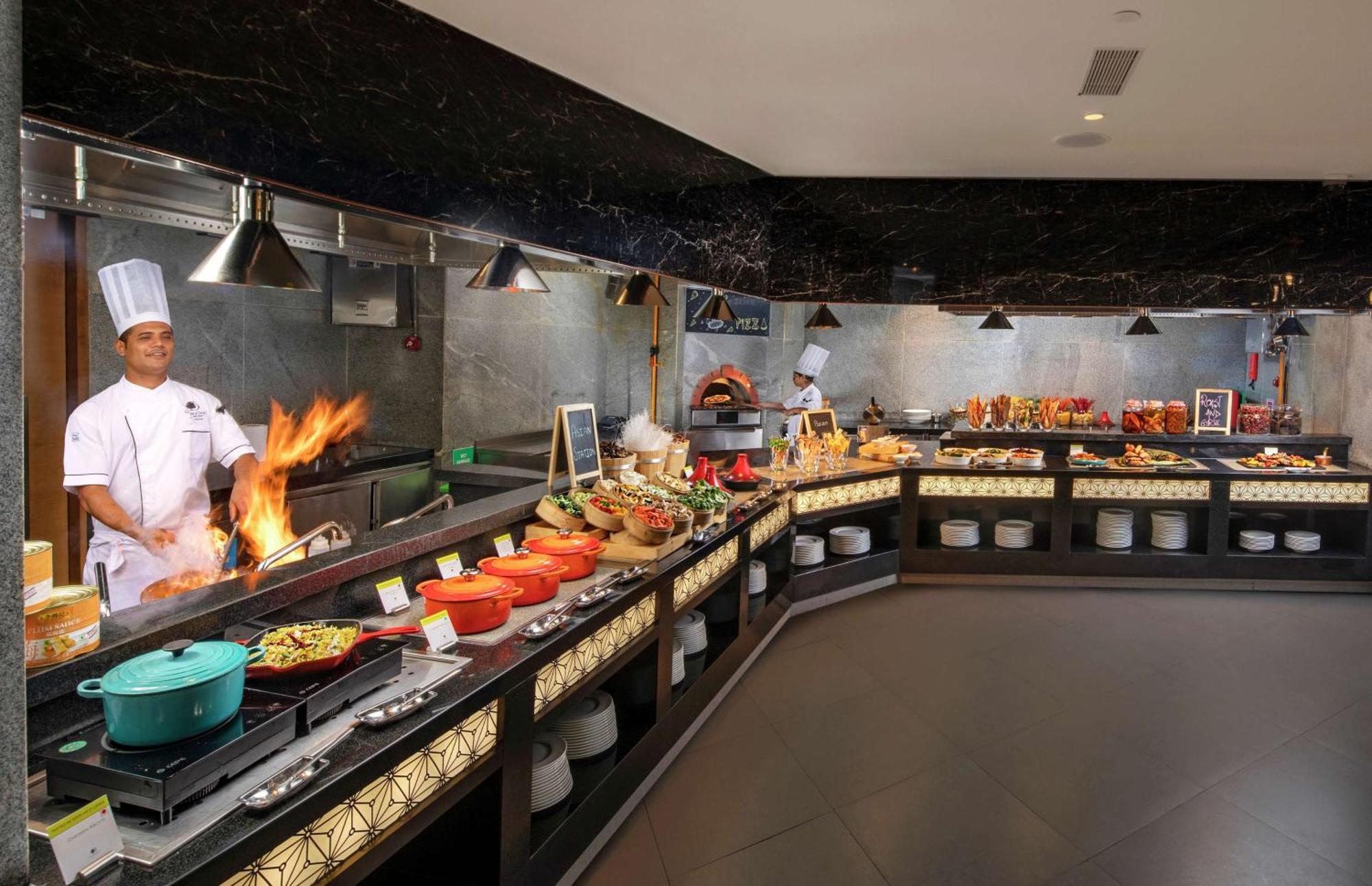 Doubletree By Hilton Goa - Panaji Otel Dış mekan fotoğraf