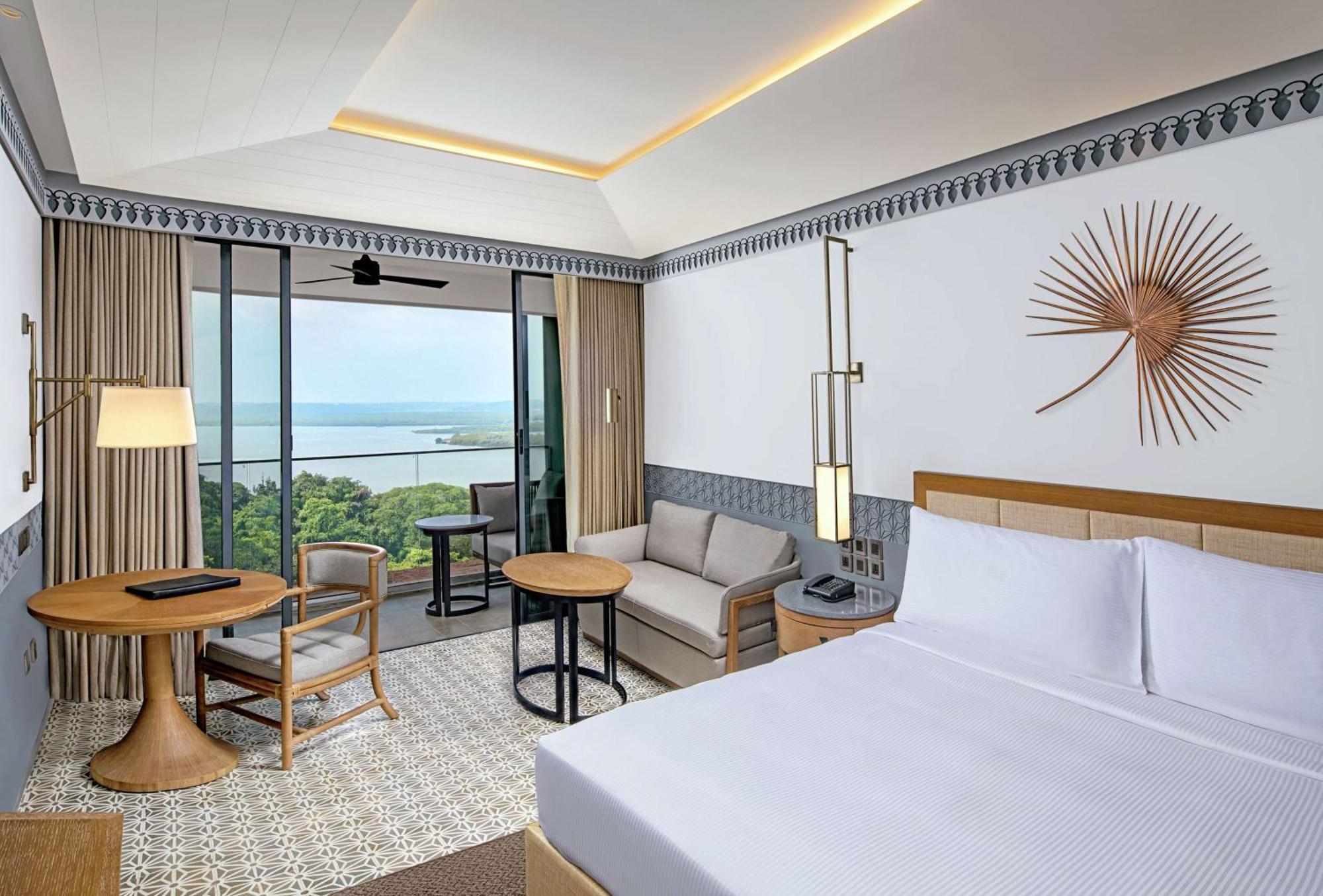 Doubletree By Hilton Goa - Panaji Otel Dış mekan fotoğraf