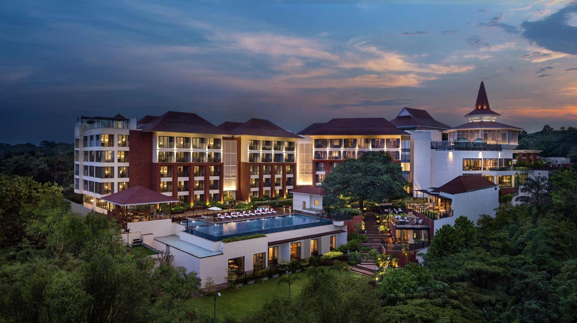 Doubletree By Hilton Goa - Panaji Otel Dış mekan fotoğraf